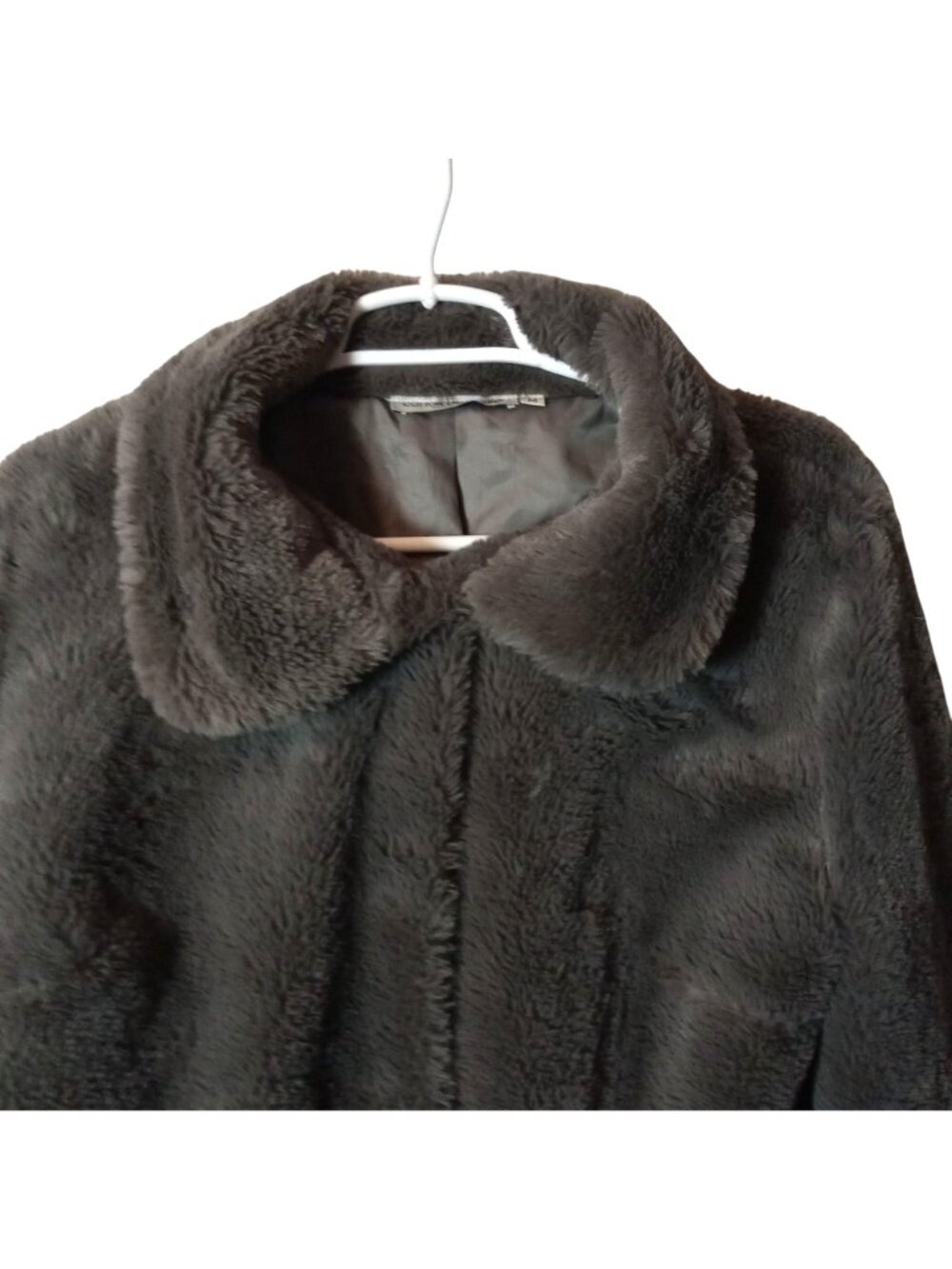 Cotton Emporium Womens Faux Fur Cropped Jacket Gray Size M Hook Plush Fuzzy USA - Picture 2 of 10